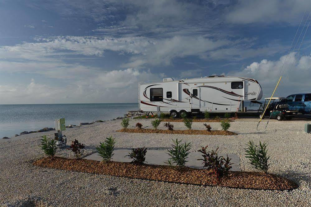 Fiesta Key Rv Resort Premium Room 1 Layton Exteriör bild