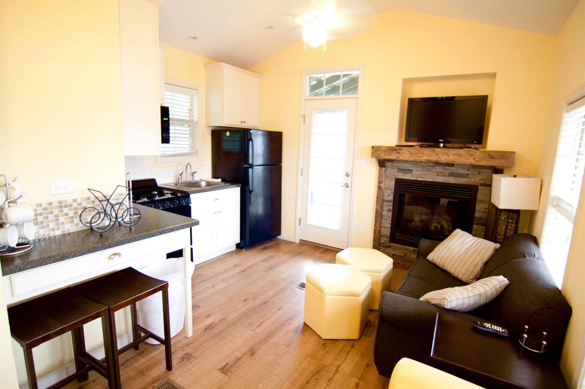Fiesta Key Rv Resort Premium Room 1 Layton Exteriör bild