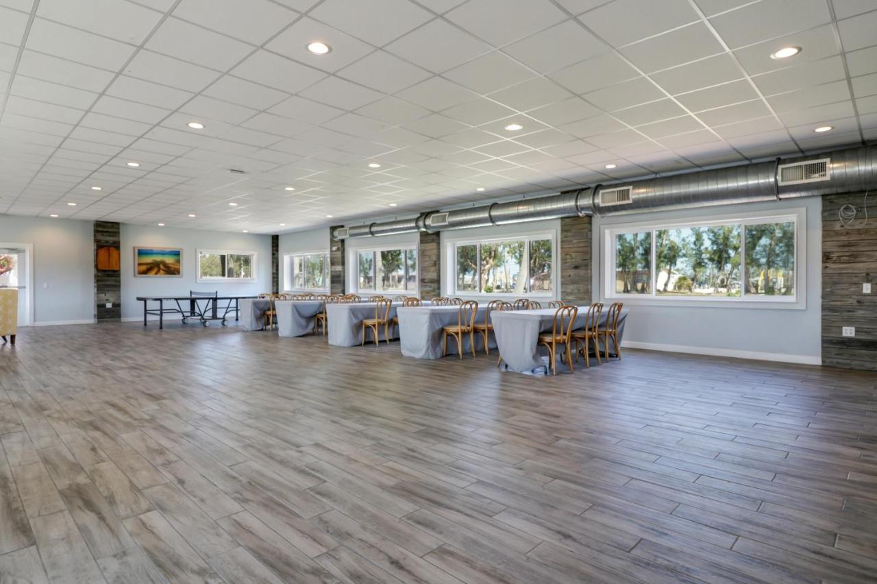 Fiesta Key Rv Resort Premium Room 1 Layton Exteriör bild